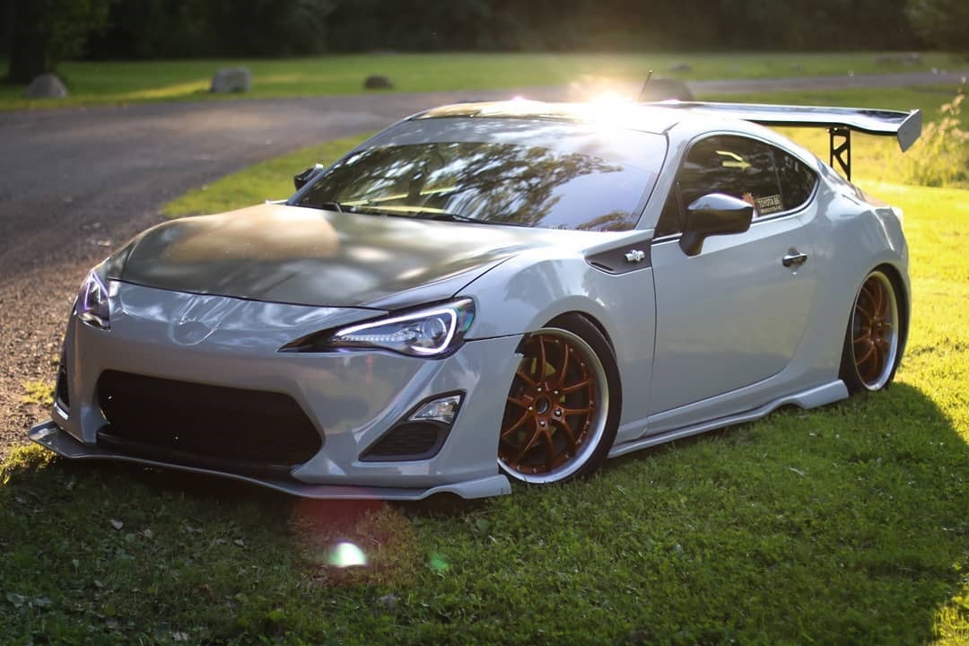 K75411 Chalk White Gloss Cast